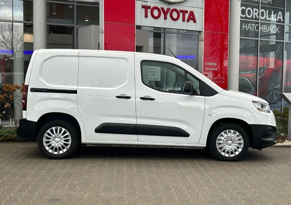 Toyota ProAce cena 74900 przebieg: 89153, rok produkcji 2022 z Poznań małe 37